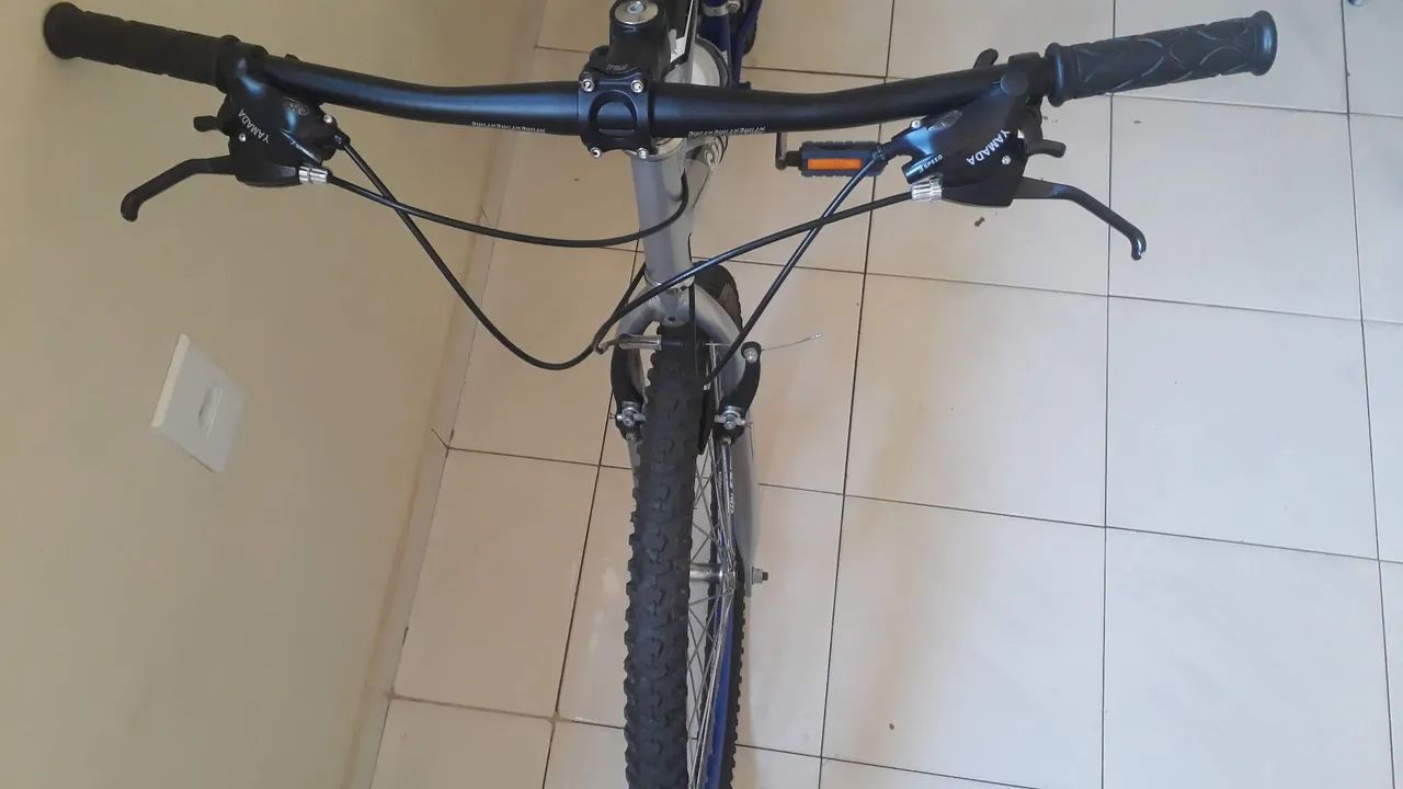 Vendo bike com upgrades, pouco rodada e no precinho  - Foto 3