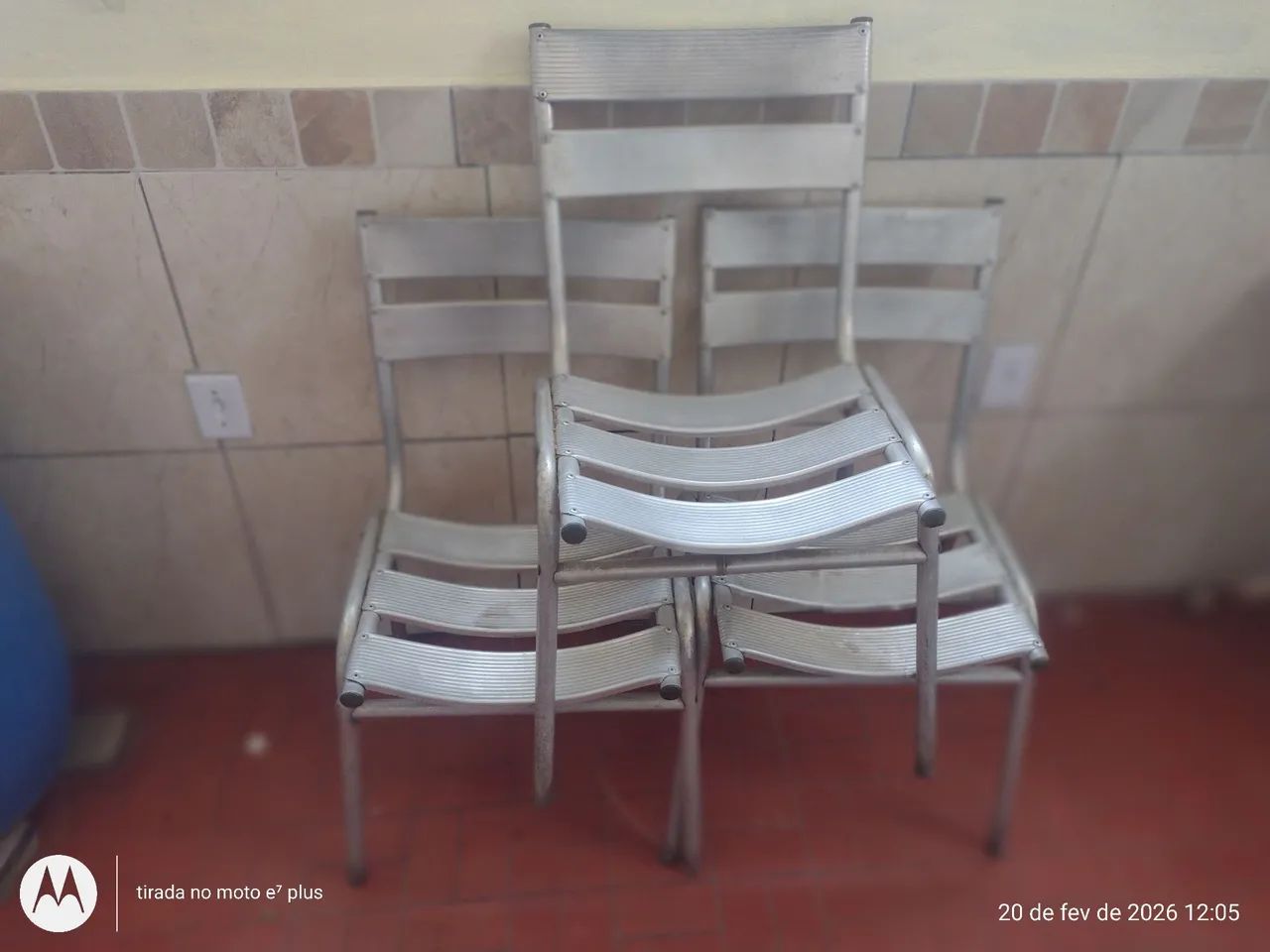 3 CADEIRAS DE ALUMÍNIO R$ 150 - Foto 2