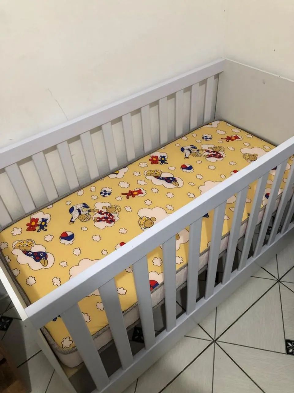 Berço sem colchão 