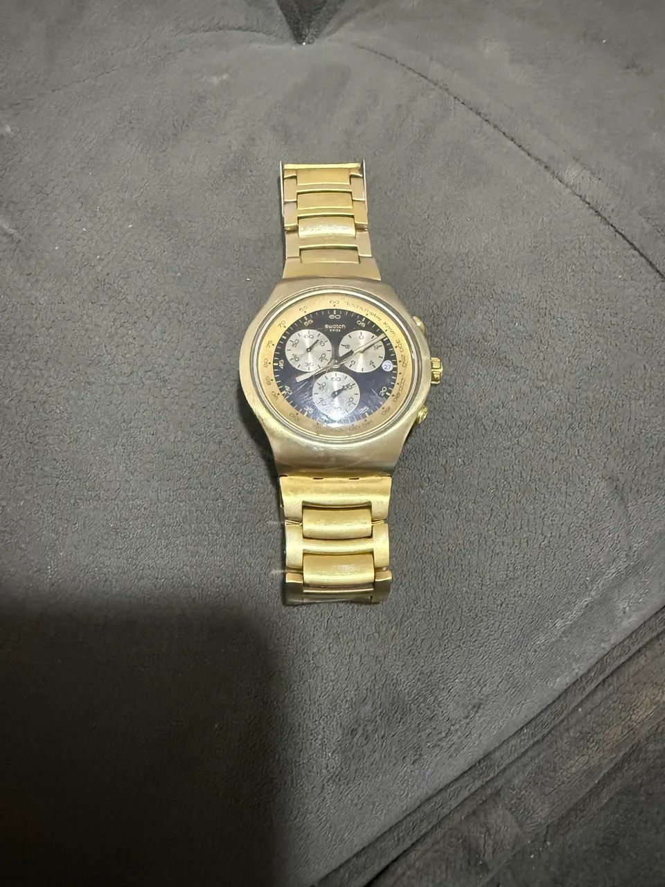 Swatch cara preta 