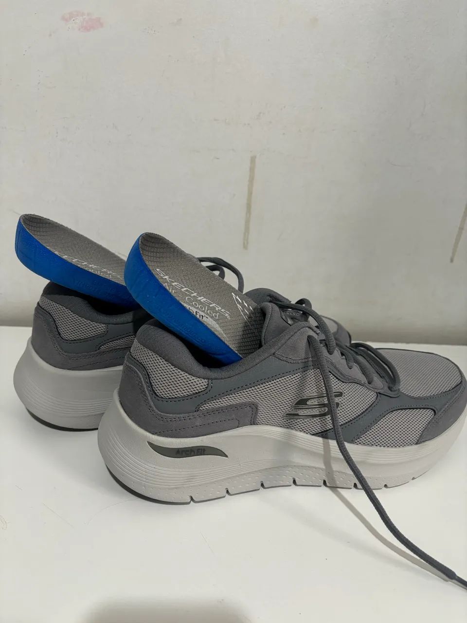 Tenis Skechers Archfit - Foto 5