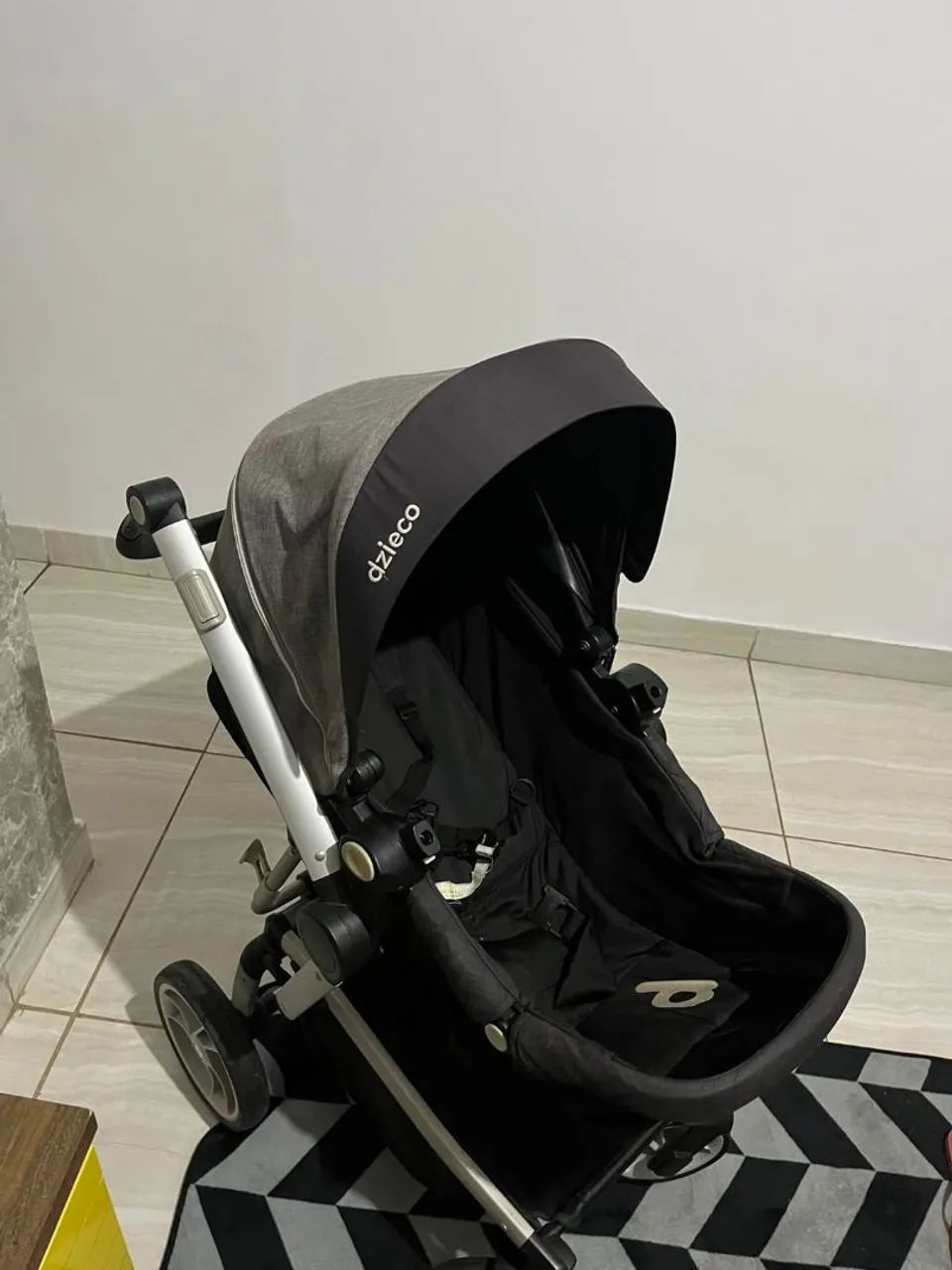 CARRINHO DE BEBE SEME NOVO - Foto 4