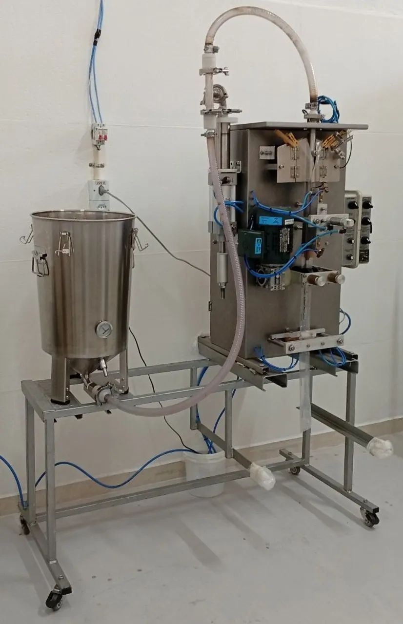 Máquina automática para envasar geladinho, gelinho, chupchup - Foto 2