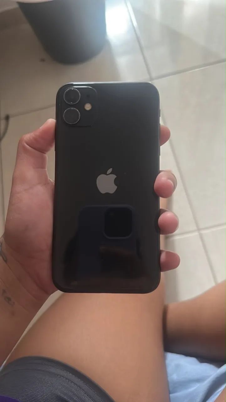 iPhone 11 pra vender logo 