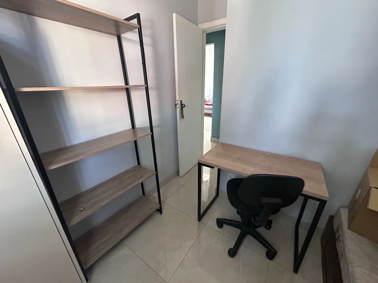Estante+mesa
