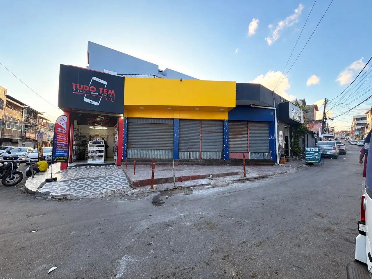LOJAS BEM LOCALIZADAS E MOVIMENTADAS EM ITAPUA