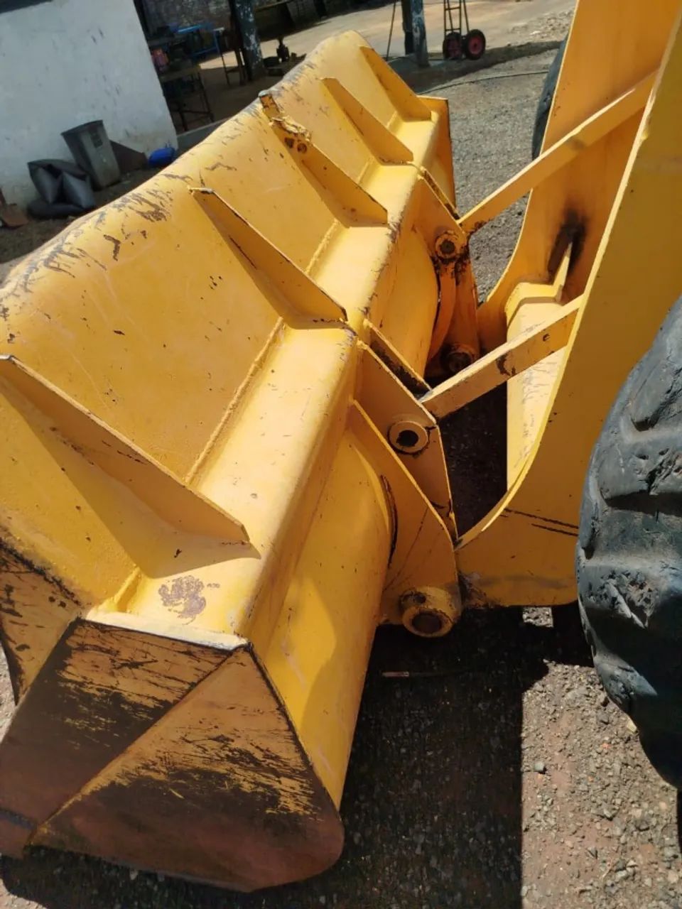 PA CARREGADEIRA MICHIGAN 75 III  ANO 1980  - Foto 2