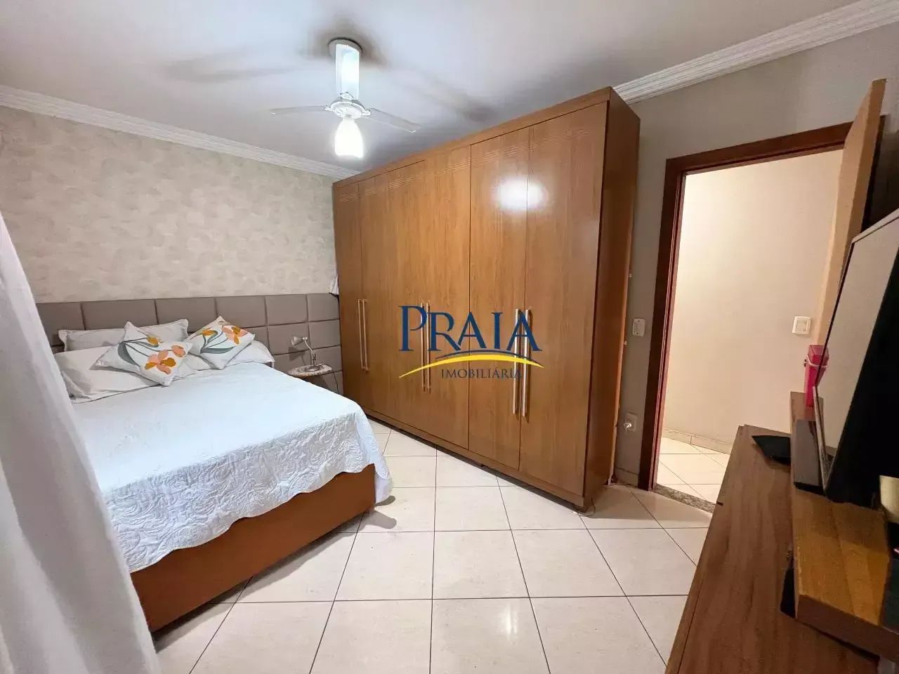 Casa Comercial com 7 Quartos para alugar, 420m² - Centro - Foto 4