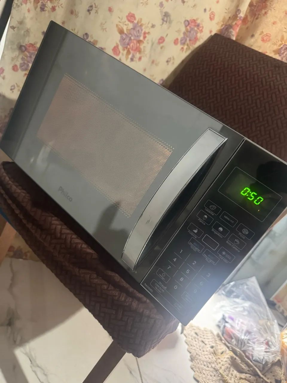 Microondas em ótimo estado funcionando tudo perfeitamente  - Foto 4