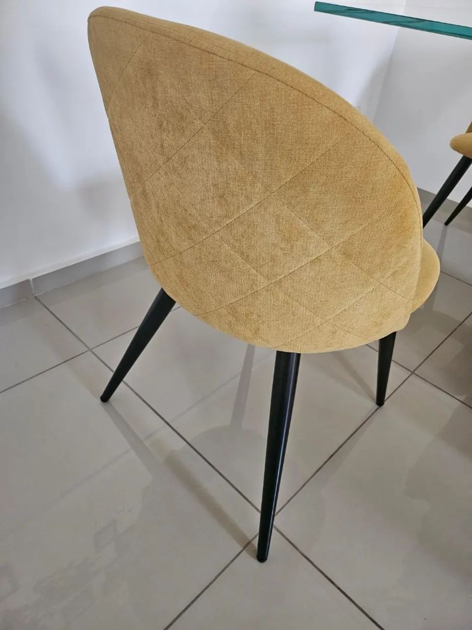 Mesa de jantar com 4 cadeiras almofadas - Foto 3