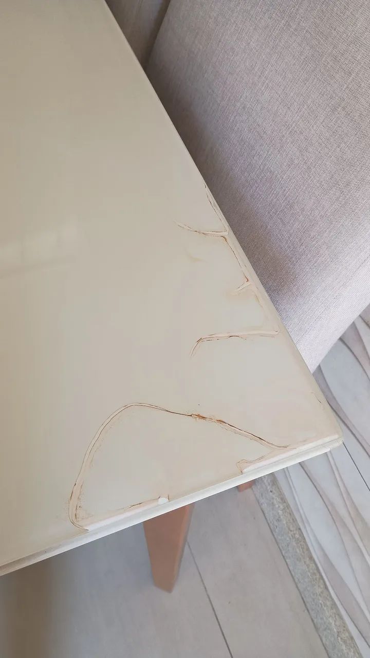 Vende-se mesa com 6 cadeiras - Foto 4