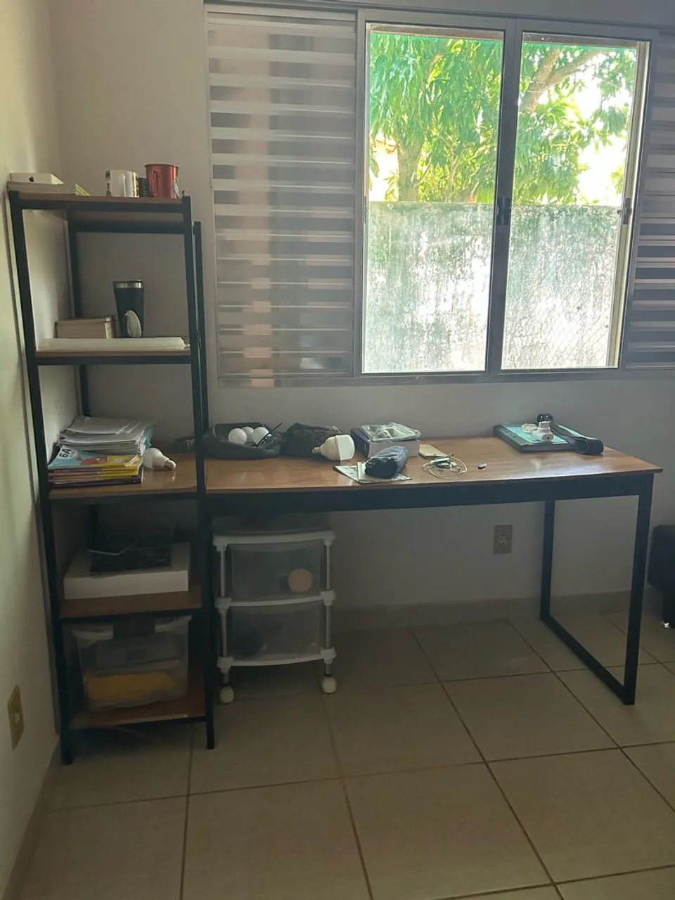 Mesa de estudo escrivaninha