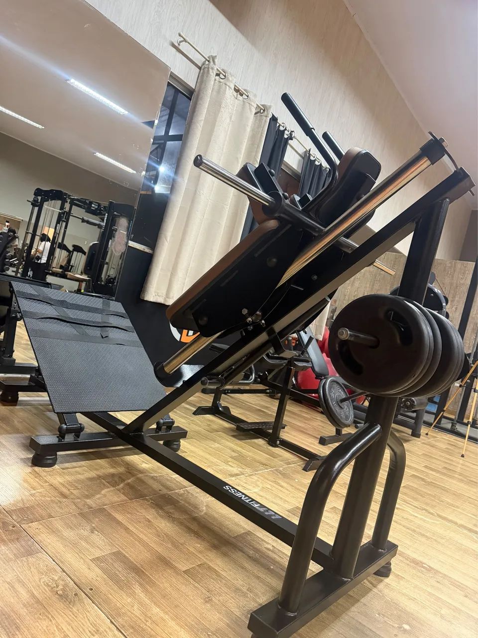 Hack Squat - Foto 2