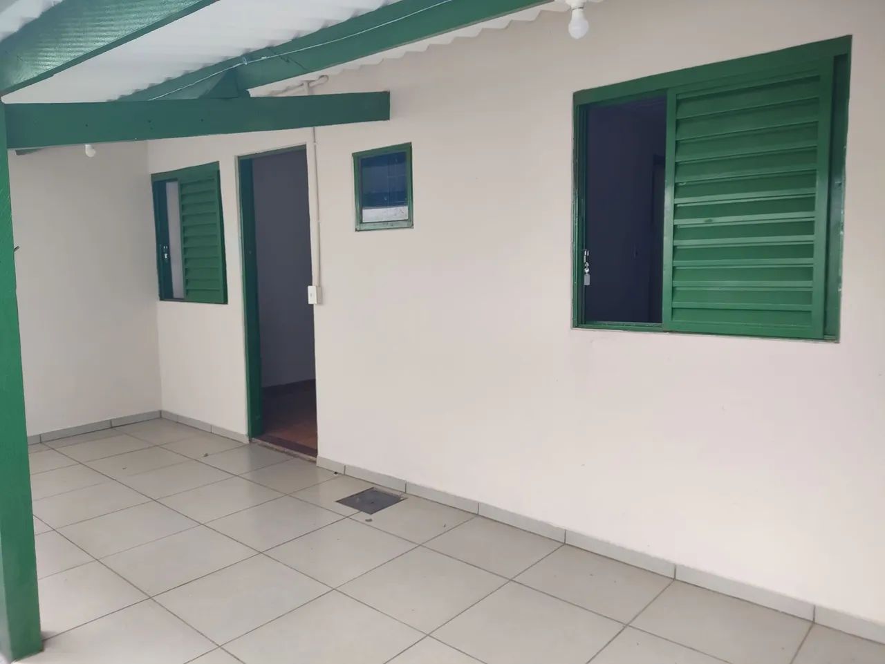 Alugo Casa - bairro Nova Lima 