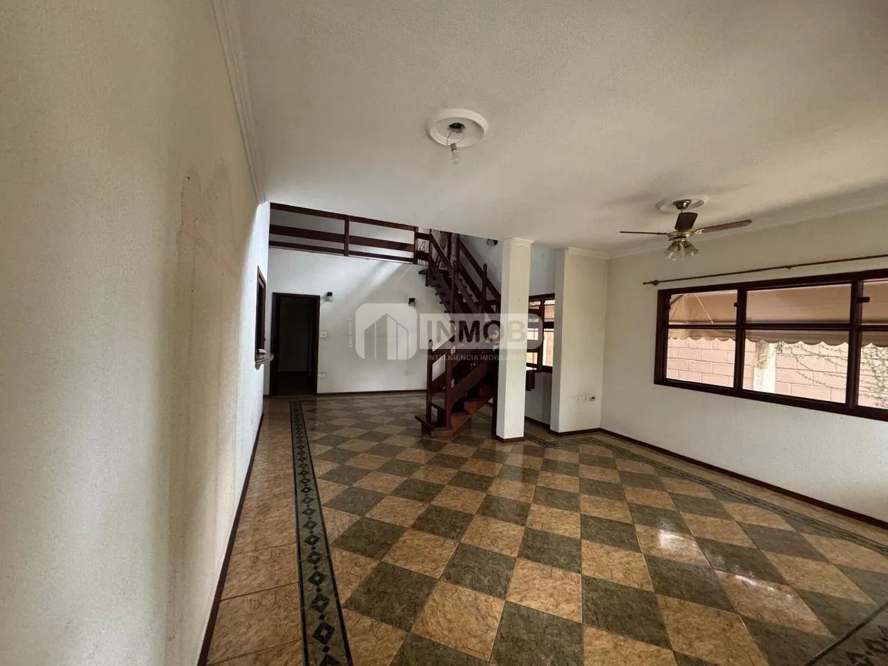 Condomínio Taubaté Village - Casa com 3 dorms sendo 1 suíte - Taubaté/SP