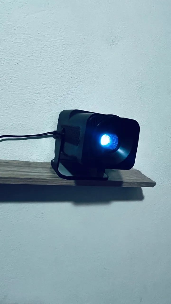 Vende-se projetor com tela de projeção  - Foto 2
