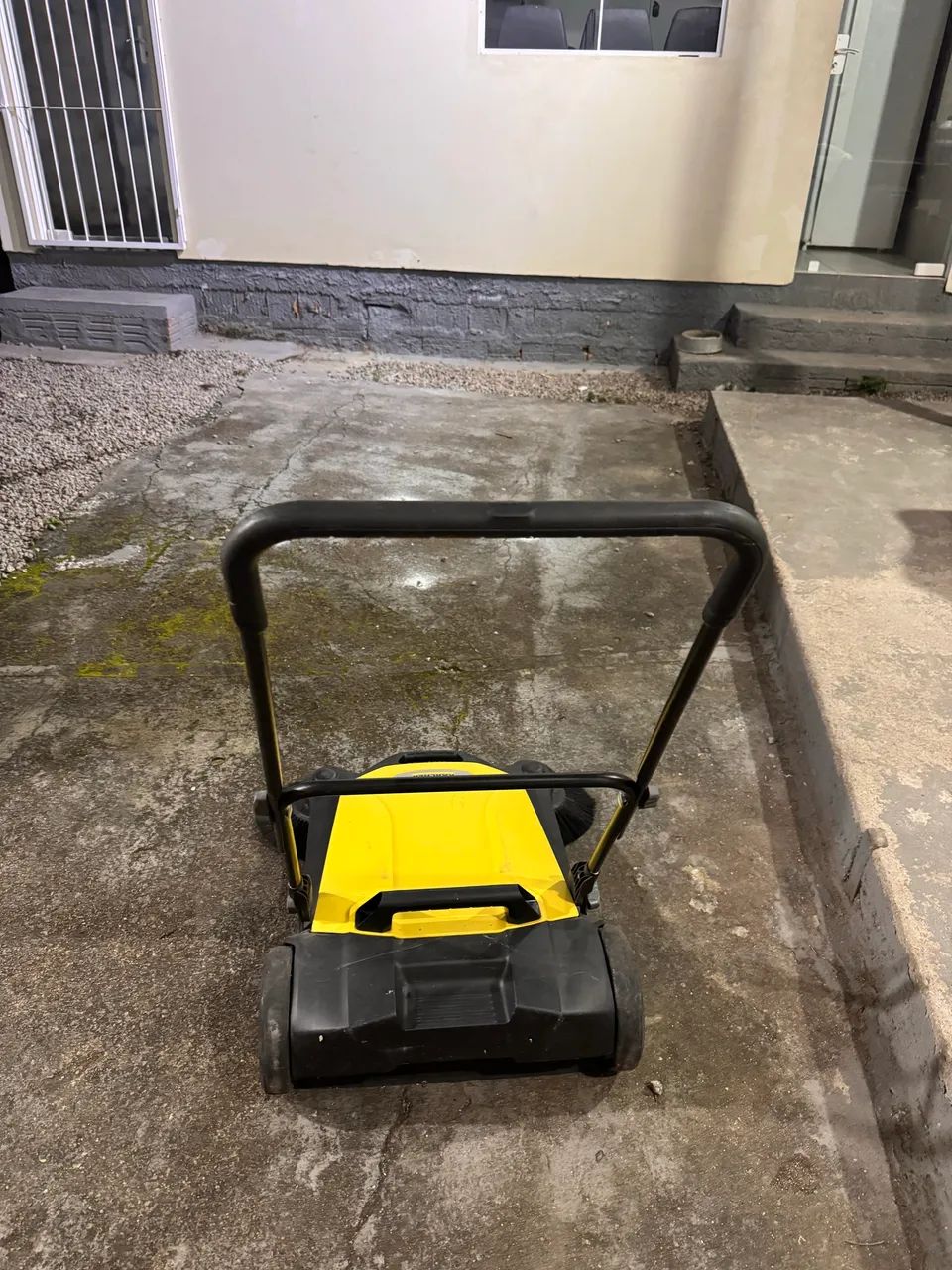 Varredeira De Piso Karcher Manual Com Recolhedor 20l S4 Twin - Foto 5