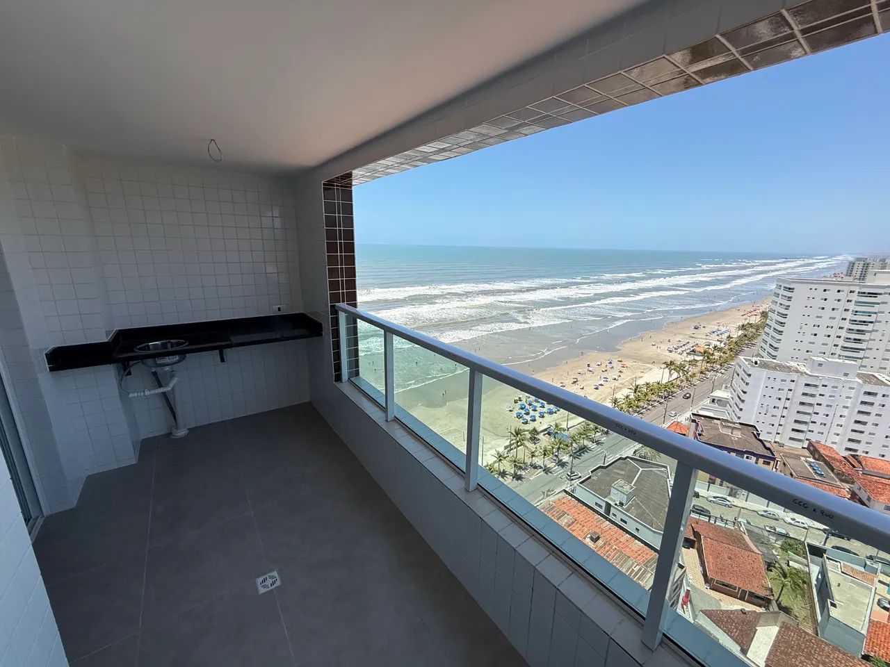 Apartamento 2 dormitórios vista mar Mongaguá