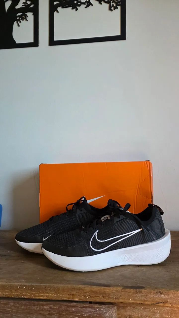 Nike corrida 43