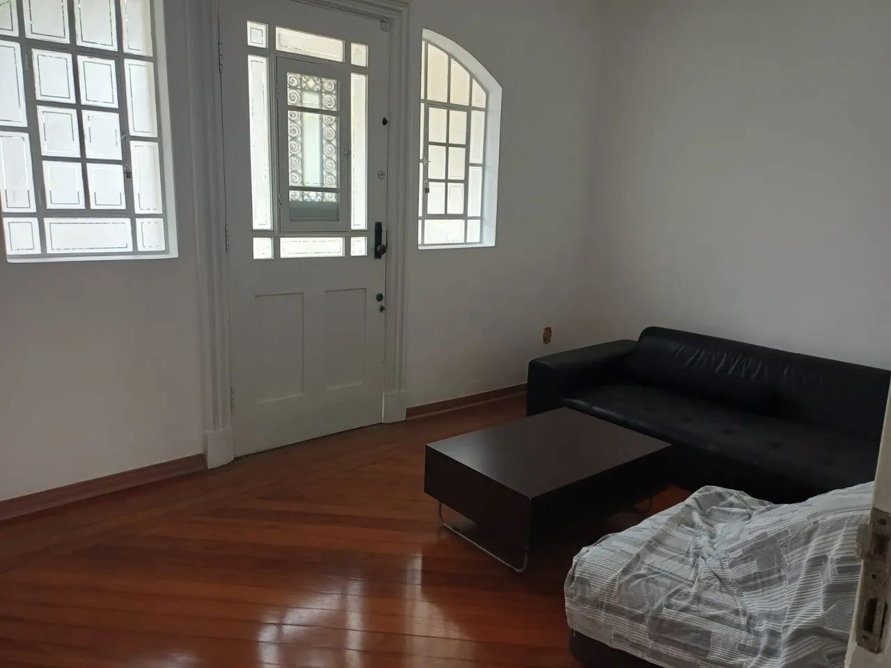 Casa na Liberdade comercial ou residencial, com 200m² construídos, com 04 dormitórios e 4  - Foto 2
