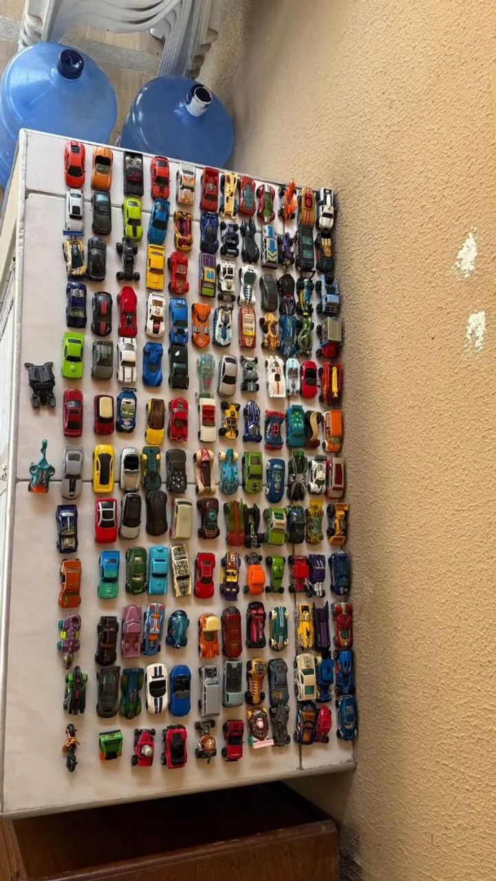 DESAPEGO "CARRINHOS HOTWHEELE - Foto 3