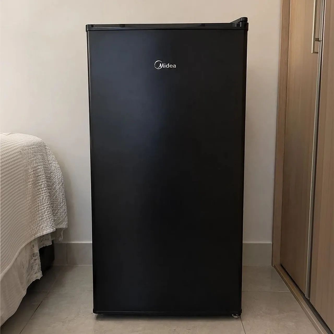 Frigobar 124l MIDEA novinho