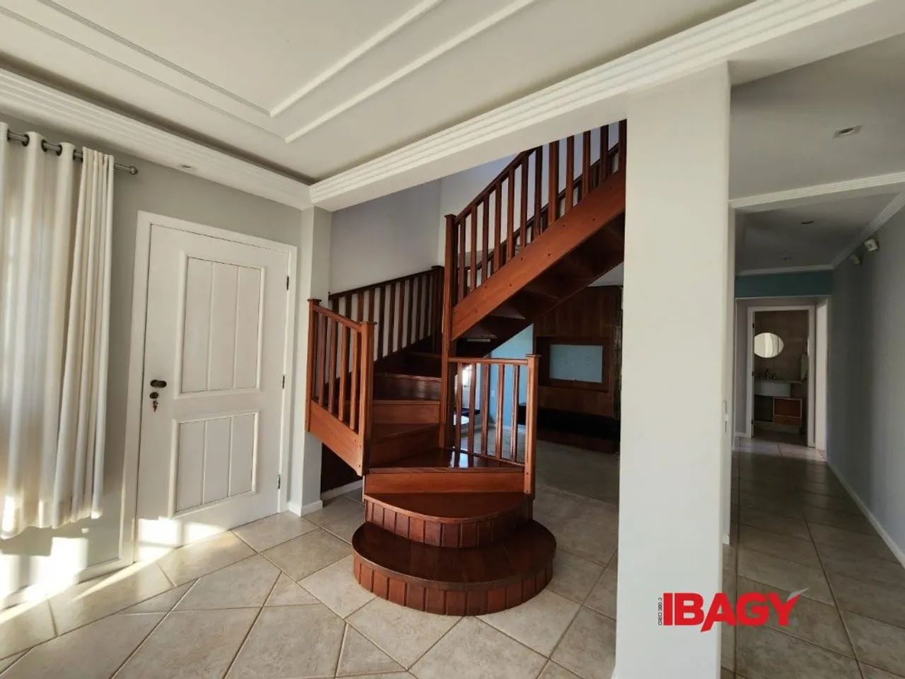 Excelente Casa 4 dormitório(s) em Campeche - Florianópolis - Foto 3