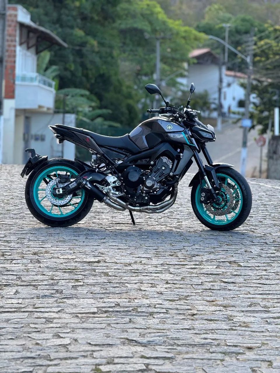 MT 09 ( YAMARA)