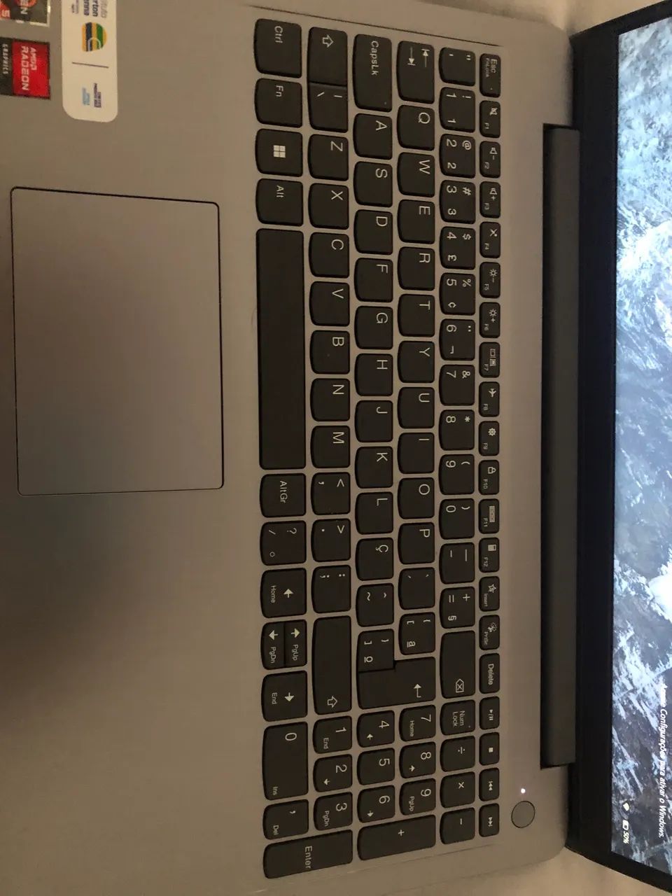 LENOVO AMD RYZEN 5 500U - Foto 4