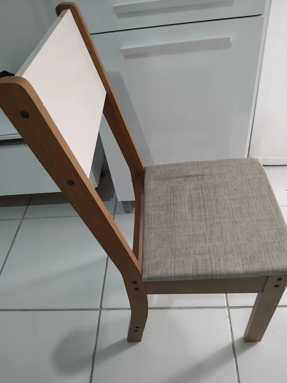 mesa com 4 cadeiras - Foto 4