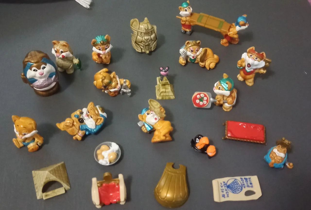 Miaugípcios Kinder Ovo