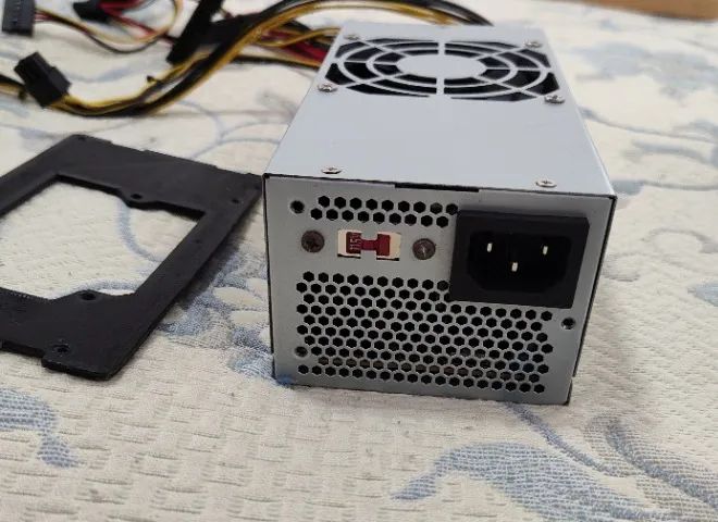 Fonte Tfx 600w Manual Bivolt Para Pc Slim E Gamer Bright - Foto 3