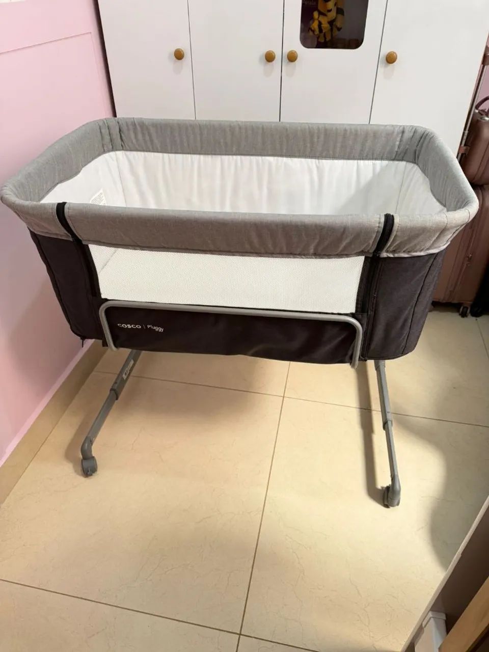 Berço e bebê conforto novíssimo 