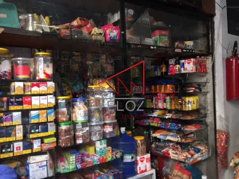 Loja : / Comercial / Catete