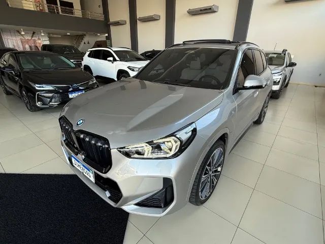 BMW Ix1 iX 1 xDrive 30 M Sport (Elétrico) 2024