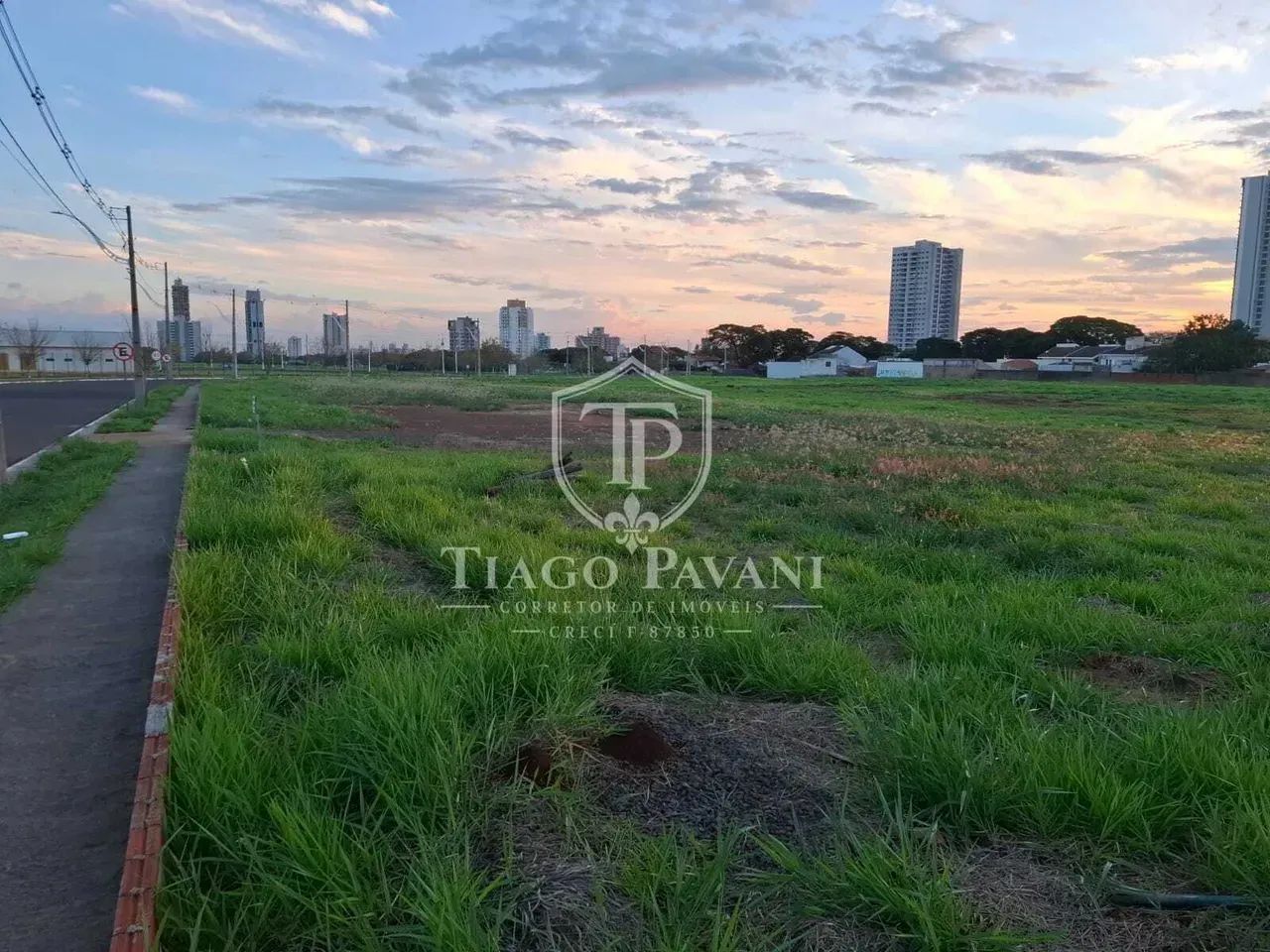 TERRENO COM CONTAINER PARA LOCAÇÃO  CENTRO CÍVICO DE MARINGÁ (EUROGARDEN) - Foto 3