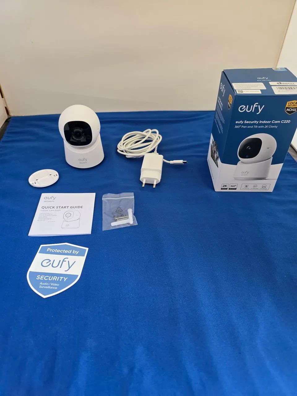 Camera de Segurança Interna Eufy C220 2k 