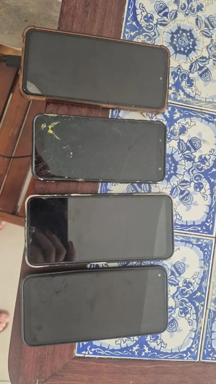 Celular para retirada de peças 