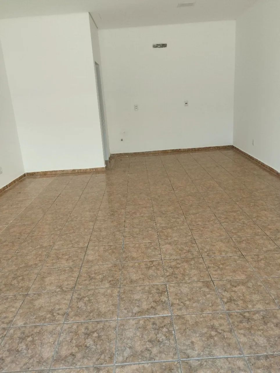 Aluga se sala comercial com banheiro  - Foto 5