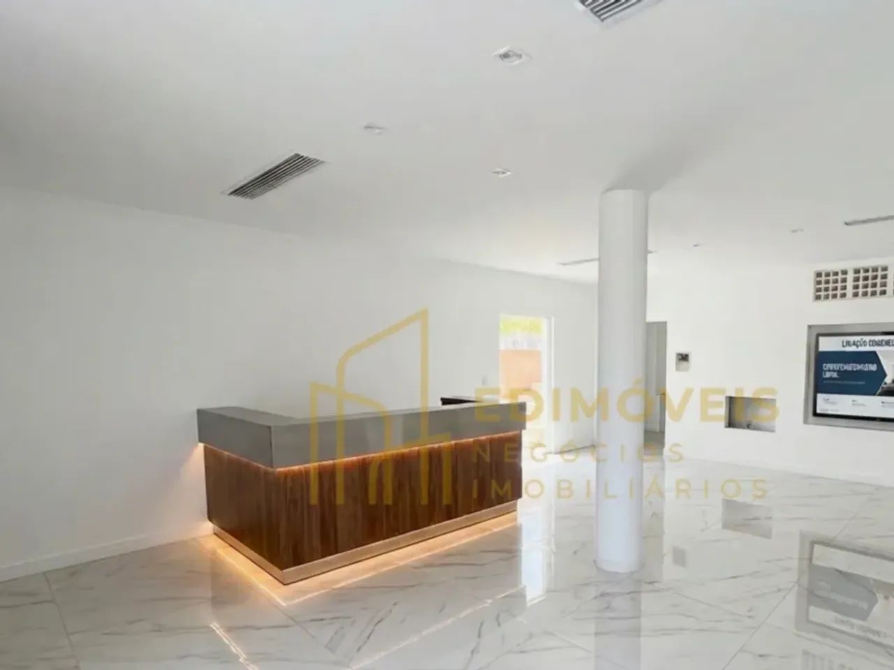 Prédio comercial em Jardim Limoeiro, flexível para diversos segmentos - Foto 3