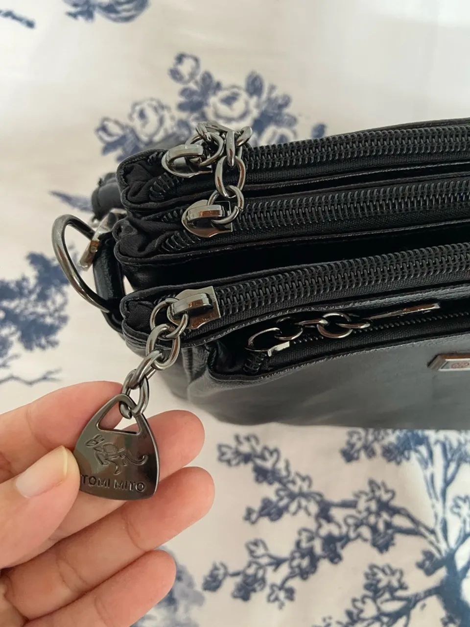 Bolsa pequena com muitos bolsos  - Foto 4