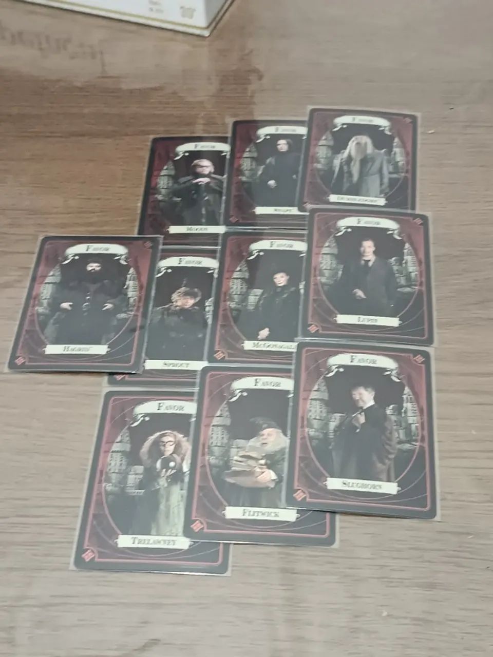 Jogo de tabuleiro Harry Potter: Estupefaça! - Foto 2