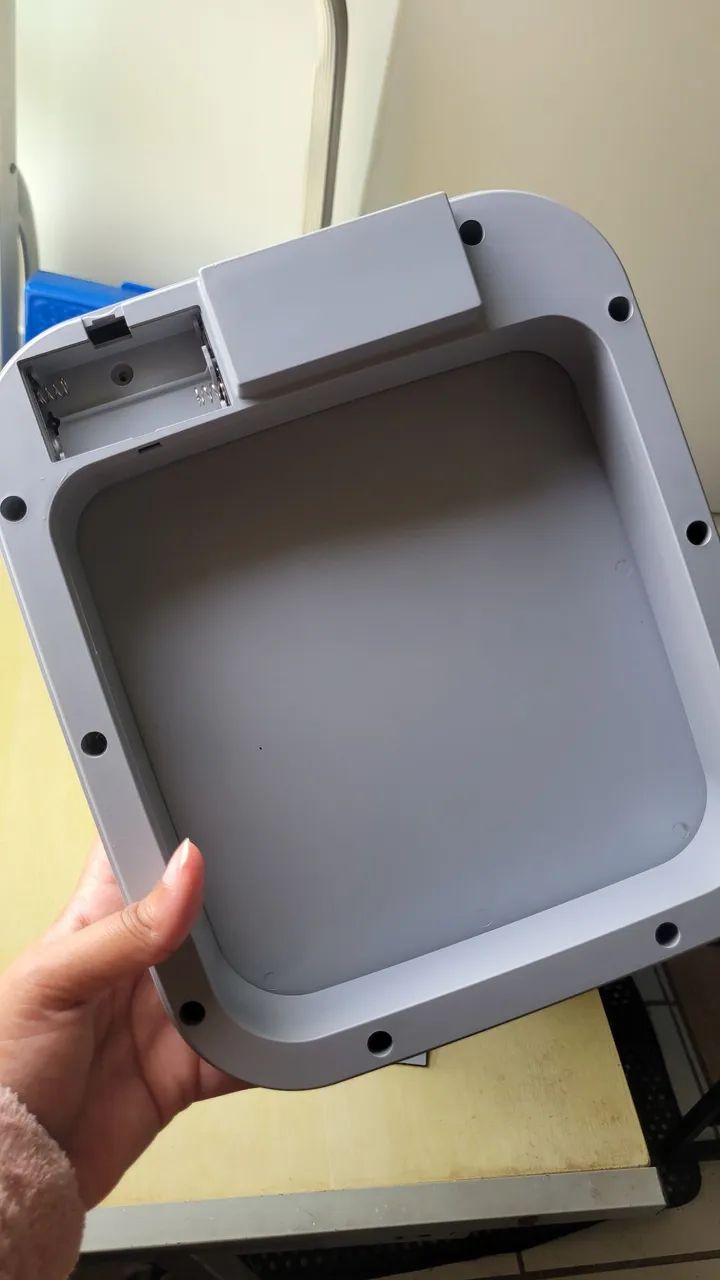 Lixeira Automática 16 litros - 2 pilhas aa - Foto 3