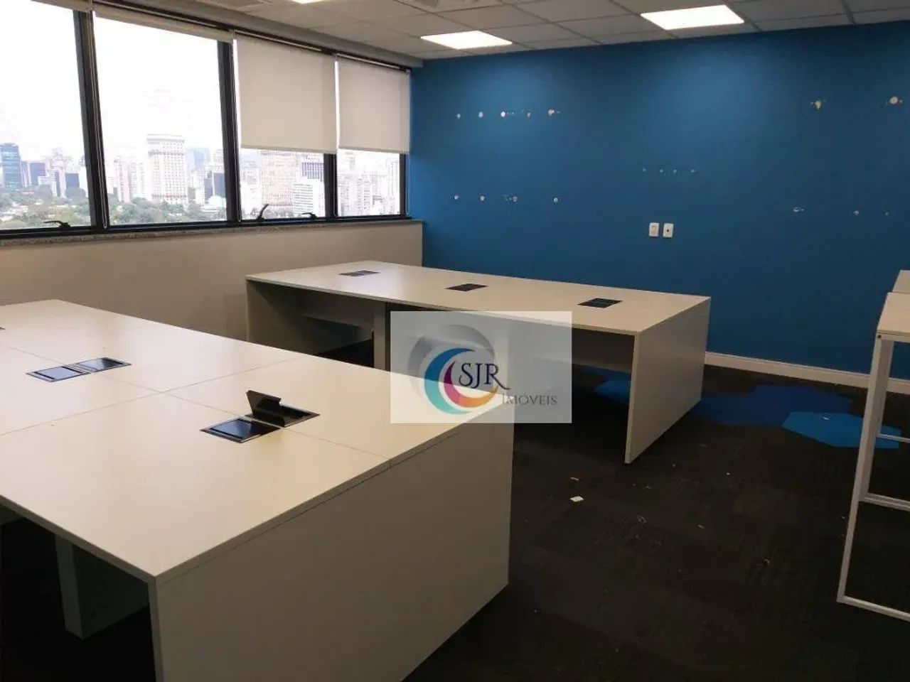 Conjunto comercial de 200 m² próximo da estação Fradique Coutinho