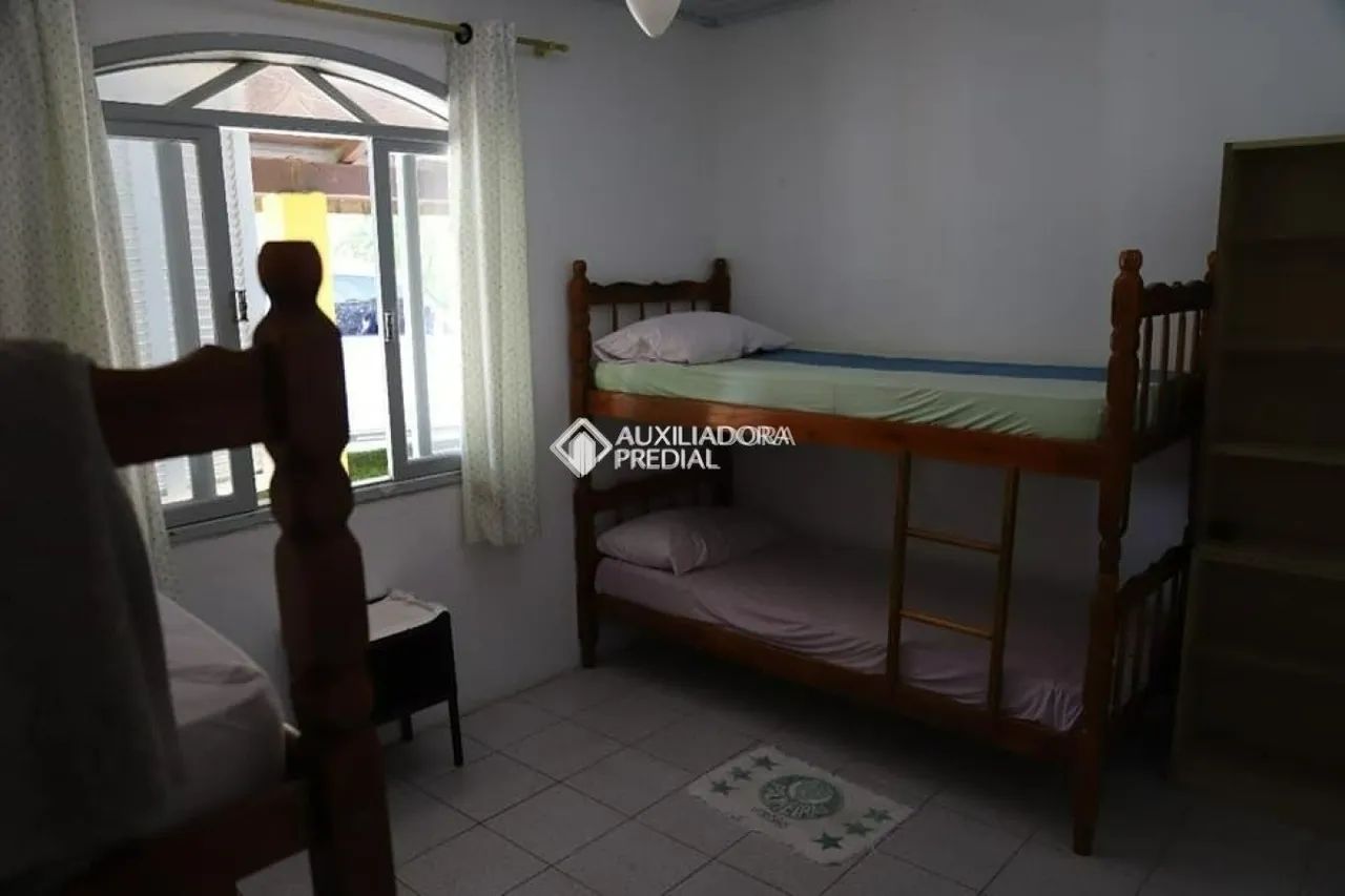 Casa com 5 quartos na Praia da ferrugem - Foto 5