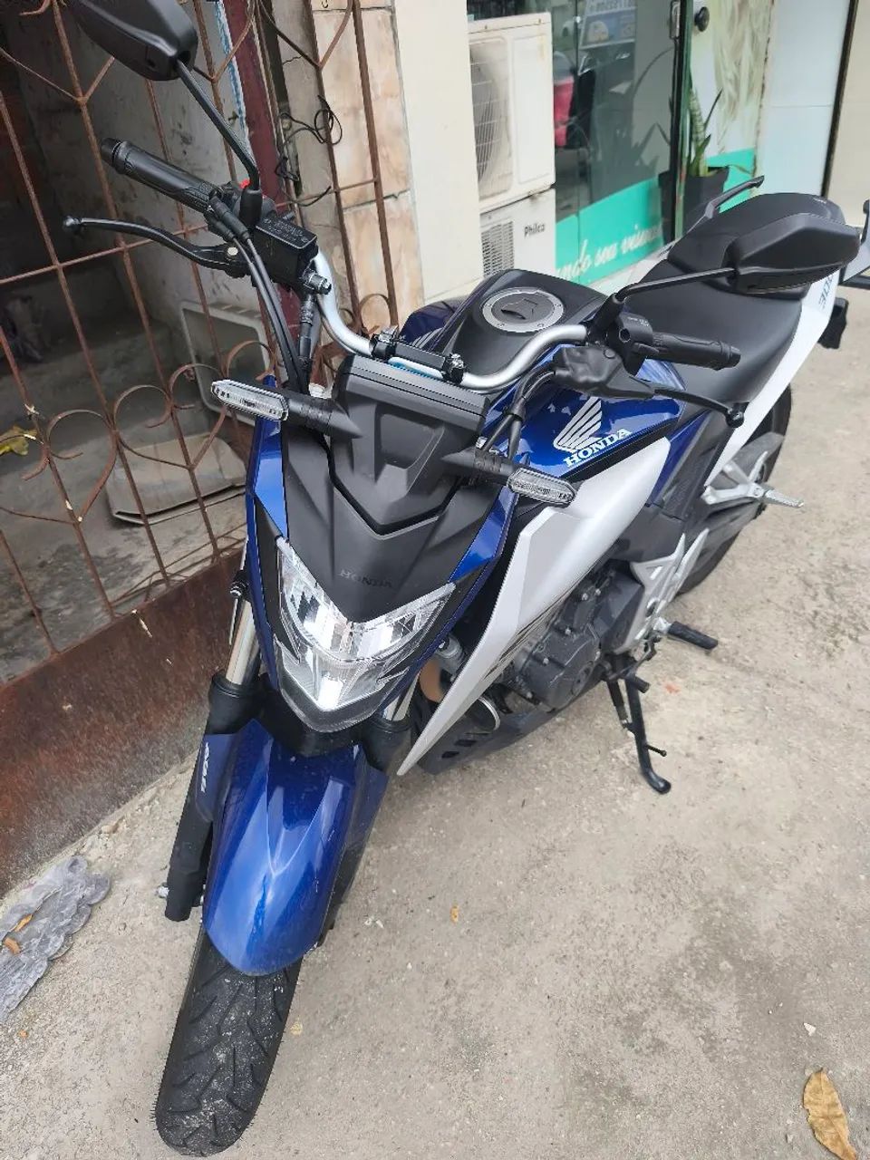 Moto cb300f ABS nova