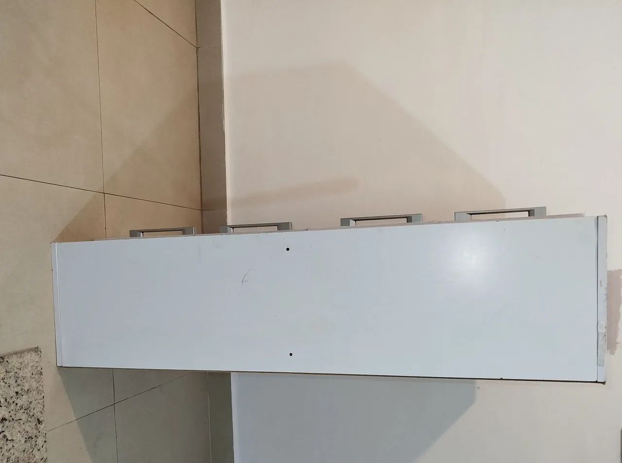 Armário de parede 