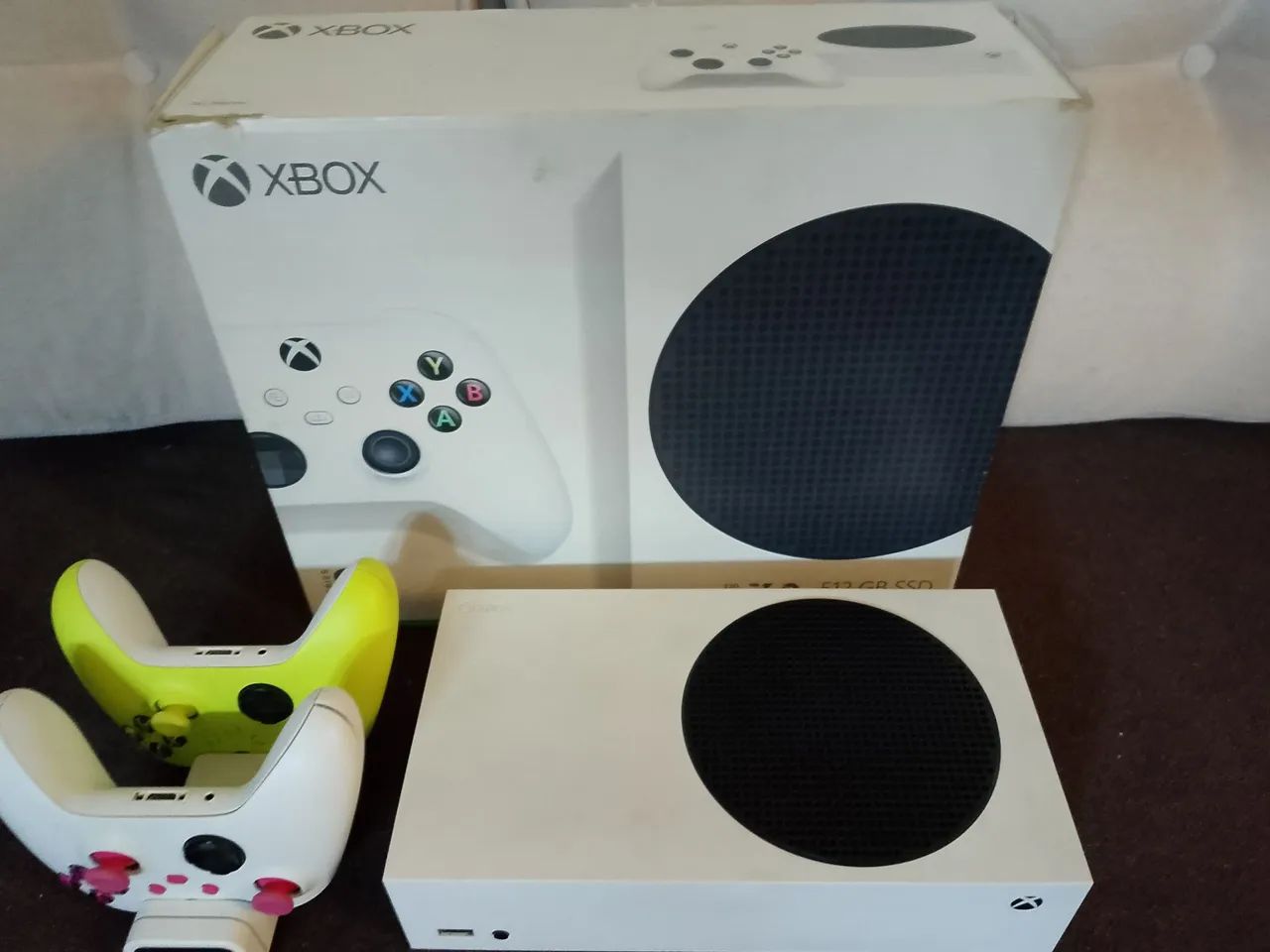 Xbox séries S com 2 controles com caixa  pronto para gra VI