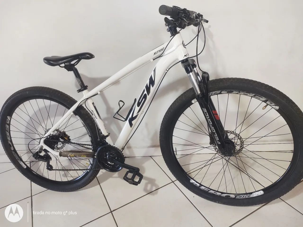 Vendo bicicleta aro 29 freios hidráulicos  - Foto 2