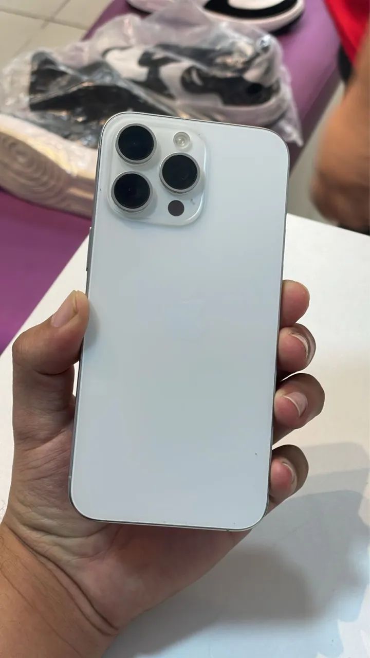 15 pro Max 256GB branco  - Foto 3